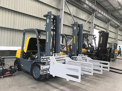 Balya kelepçeli 3 tonluk forklift